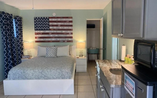 Beach House Hotel