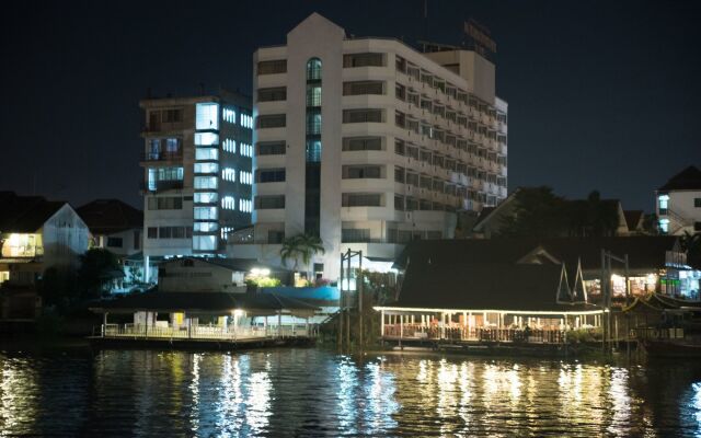 Ayothaya Riverside Hotel Ayutthaya