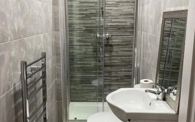 New House Close to LFC and City Centre