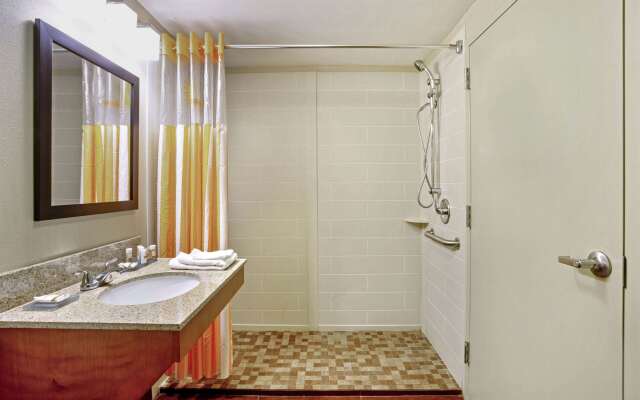 La Quinta Inn & Suites by Wyndham Williamsburg Historic Area