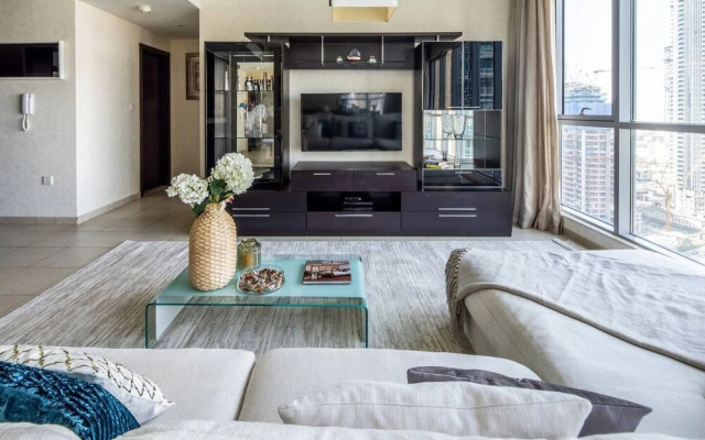 Lavish 2BR With Picturesque Burj Khalifa Views!