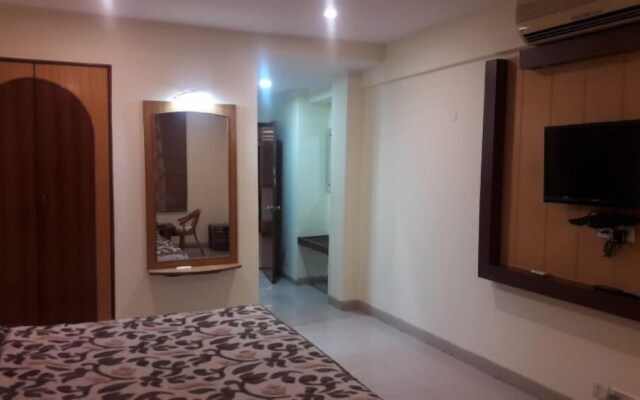 Hotel Grand Riviera