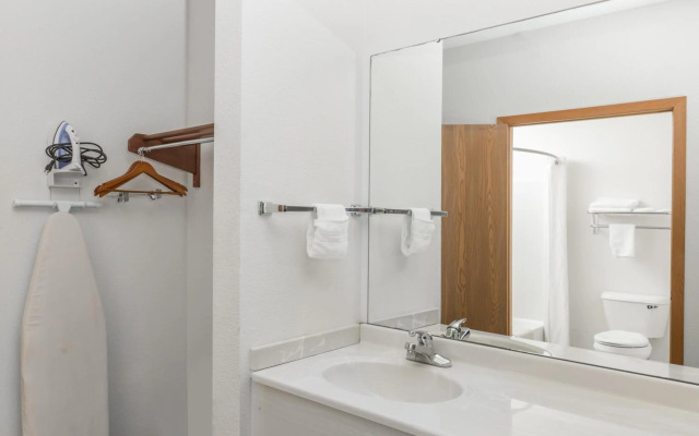 Super 8 by Wyndham Ida Grove