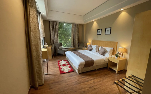 Saltstayz Select - Galleria Market & Golf Course Road