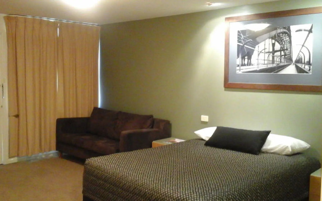 Willows Motel Goulburn