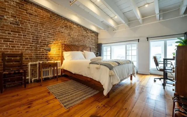 Stunning Old Montreal Penthouse