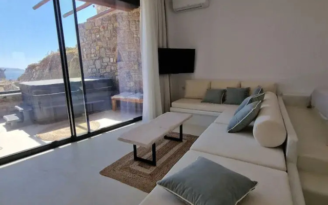 MvibesMykonos homes and studios