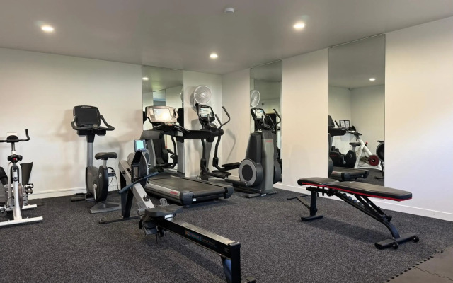 JetPark Hotel Hamilton Airport