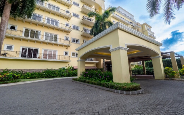 Acqua Residences