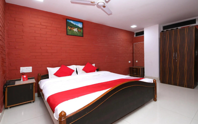 OYO 12498 Hotel Sea Rock