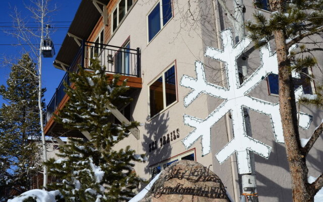 Ski Trail Condominiums by Mountain Resorts