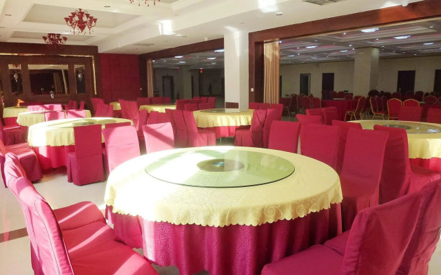 Yinyu Sea Spray Suites Hotel