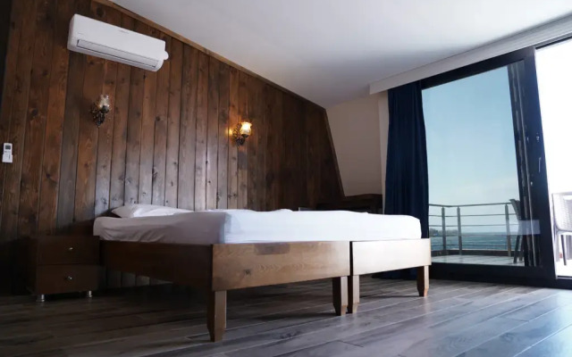 Astroia Otel