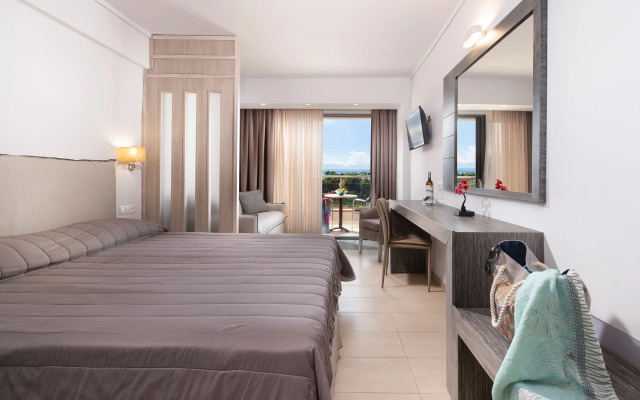 Lagomandra Hotel and Spa
