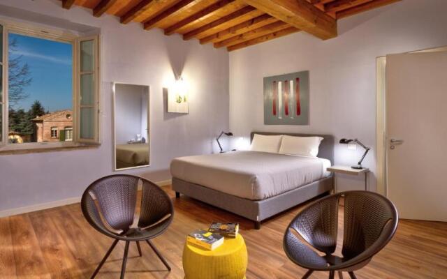 Hotel cortaccia sanvitale