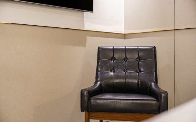 Brown-Dot Hotel Geomdan