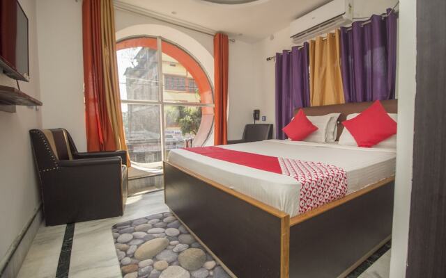 Hotel Debdutta by OYO Rooms
