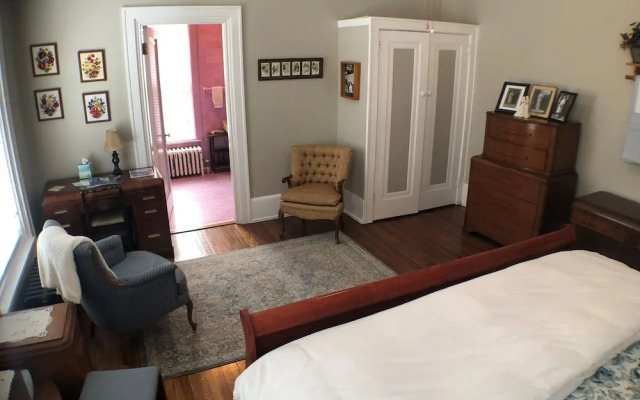 The Parsonage Inn LLC