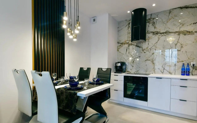 Apartament32 Golden Vip -Duże Miejsce Postojowe-