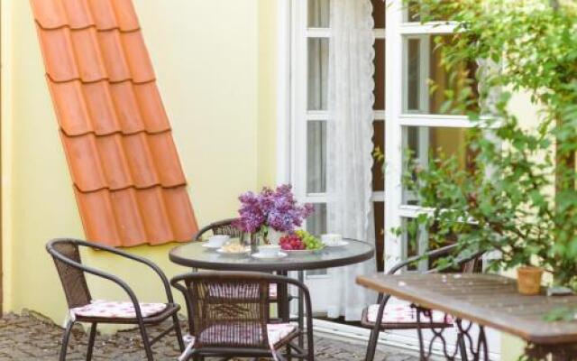 The Secret Garden Boutique BB