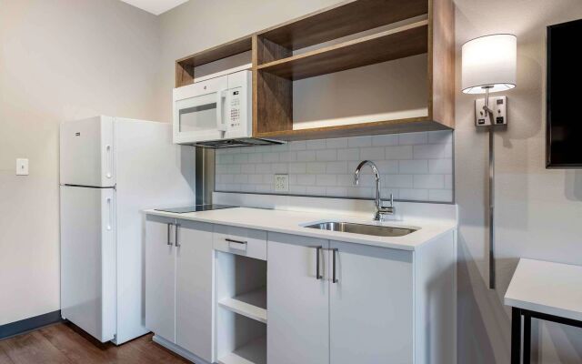 Extended Stay America Premier Suites Tampa Fairgro