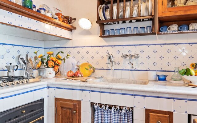 Hill-view Holiday Home in Camaiore With Private Garden