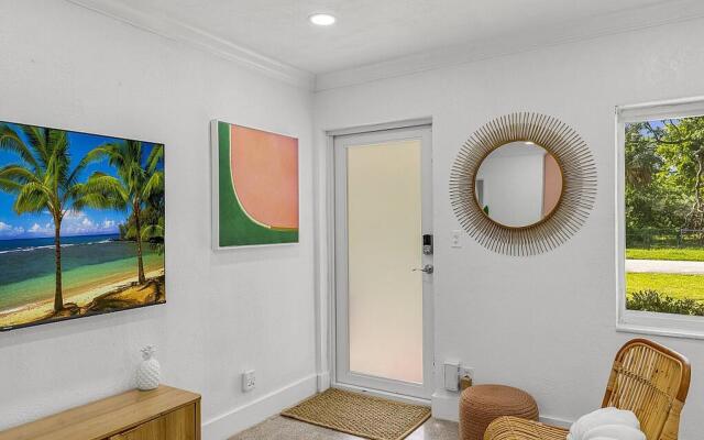 4BR Oasis Pool Putting Green