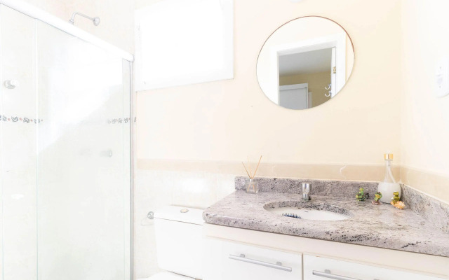 GB08 Aconchegante Casa 4 Suítes em Guarajuba