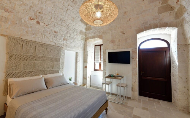 Lamarossa Trulli & Suites