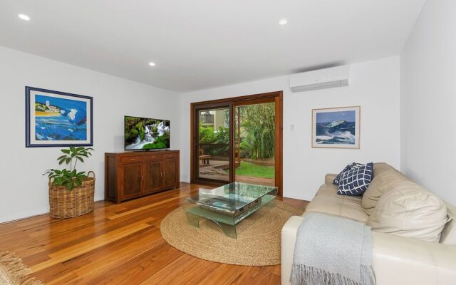 Sea Breeze At Cabarita Beach