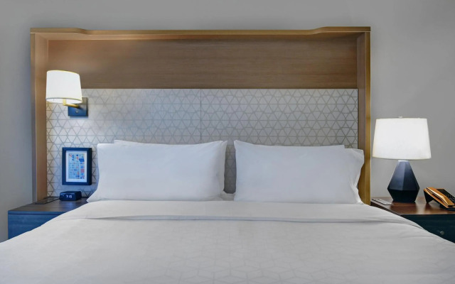 Harper Premier Nagoya Batam