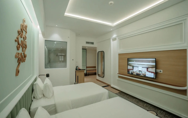 Luwansa Hotel & Convention Center Manado