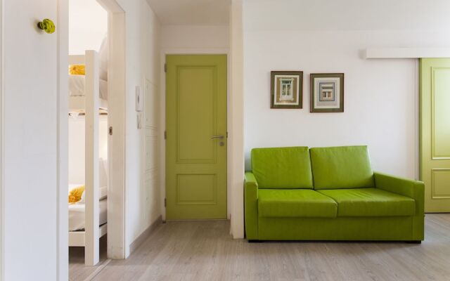 ALTIDO Charming 2BR Apt w/ workspace at the heart of Alfama