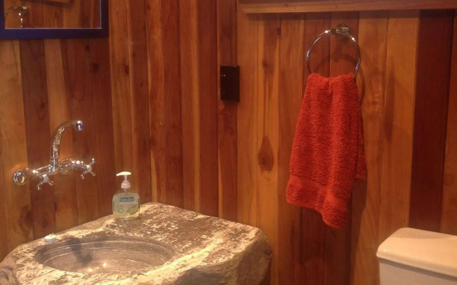 Karamu Valley Lodge