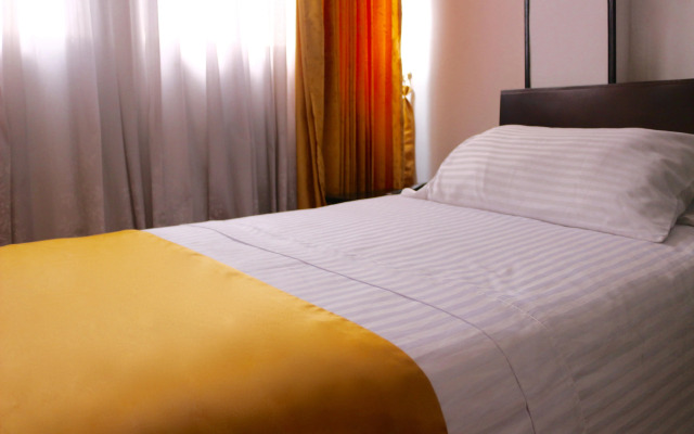 Hotel Ferrovial Inn