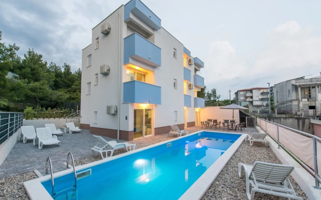 S2-spacious Studio With the sea View & use of Pool