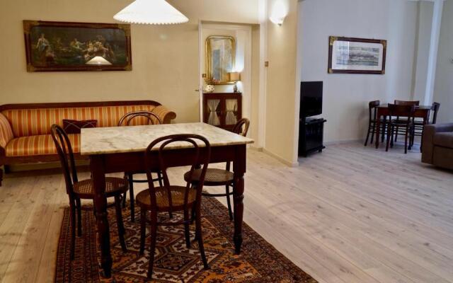 Palazzo Colombini Apartment