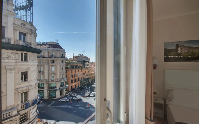 Tritone Top House
