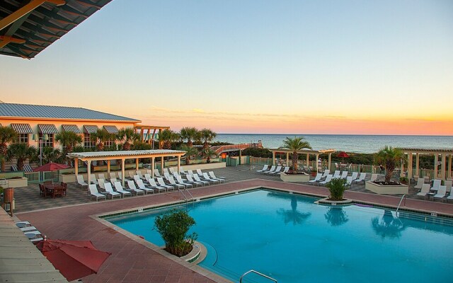 Cosmopolitan Beach Loft by Exclusive 30A