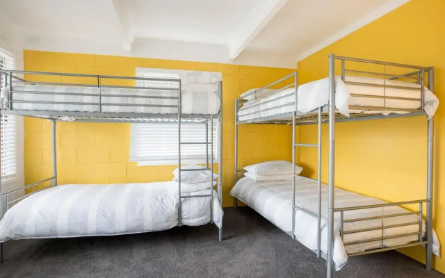 Sunfish - Pet Friendly - 4 Mins Walk to Beach