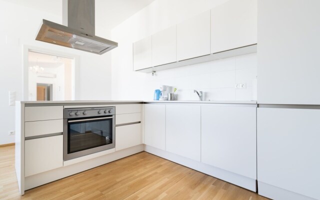 Duschel Apartments Imperial Living