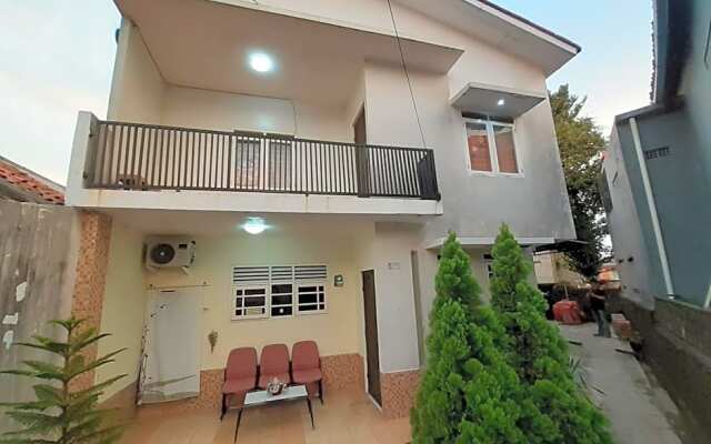 Kost Carmelia Syariah Baranangsiang Bogor