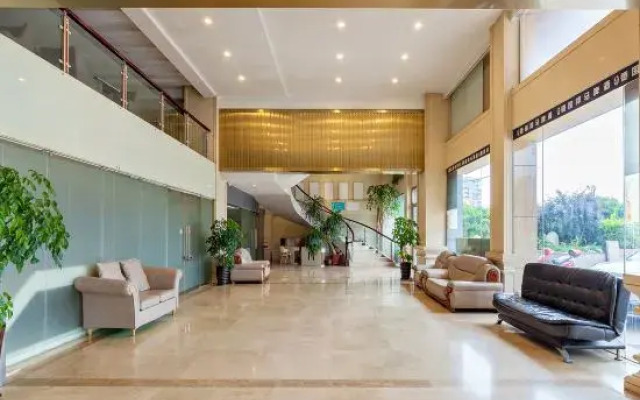 Starway Hotel