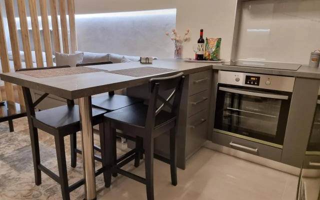 Iris City Center Premium Studio