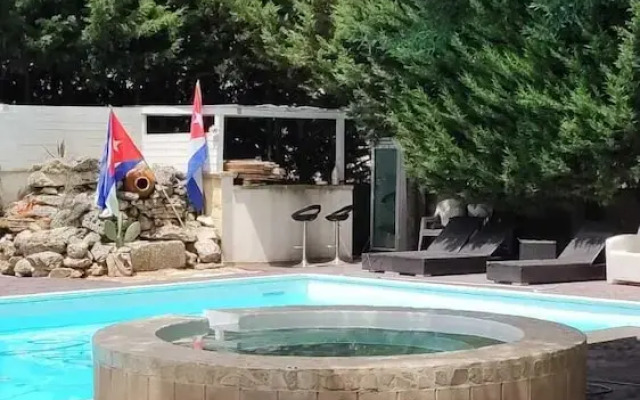 Villa More