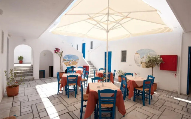Marinos Hotel