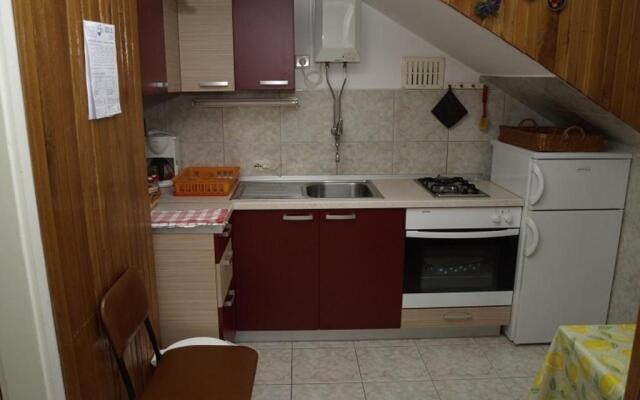 Apartments Ivy - 300 m from beach