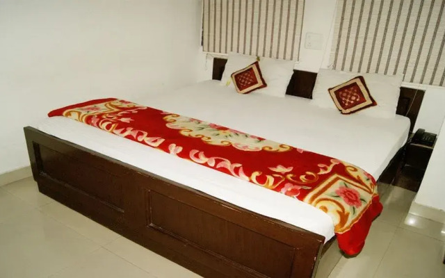 Hotel Satya Palace