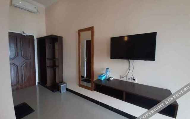 Sunrise Hotel Larantuka