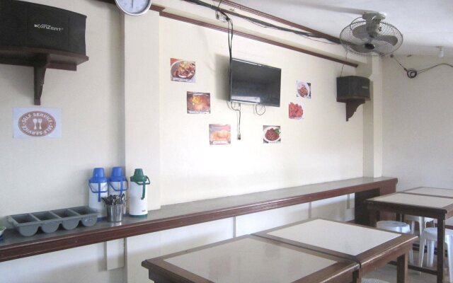 Wendy's Apartelle